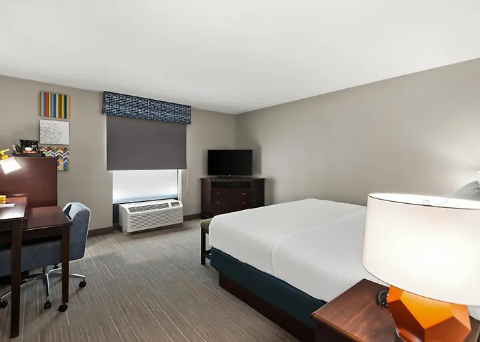 Hampton Inn & Suites Fort Belvoir Alexandria South